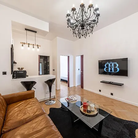 Montmartre 4p-sacre Coeur Paryż